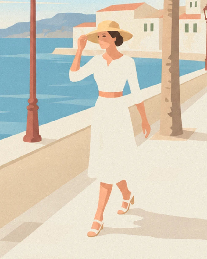 La femme en robe blanche et chapeau de paille, sur le quai face à la mer