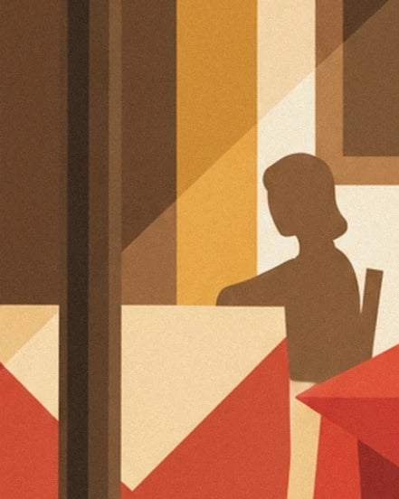 La silhouette brune d’une personne assise entre les tables de la terrasse