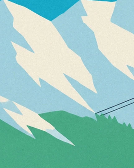 Les pentes enneigées de la montagne au-dessus des reliefs verts et des câbles