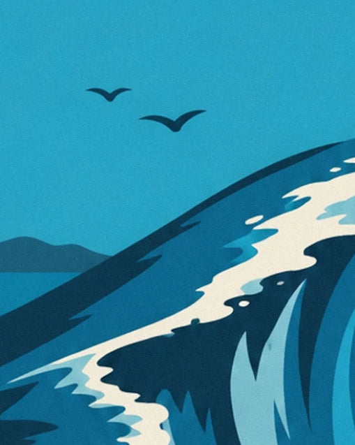 Une vague bleu profond bordée d’écume blanche, sous 2 oiseaux dans le ciel turquoise