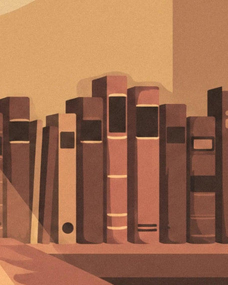 Dos de livres bruns et crème alignés sur l'étagère, éclairés par un faisceau de lumière