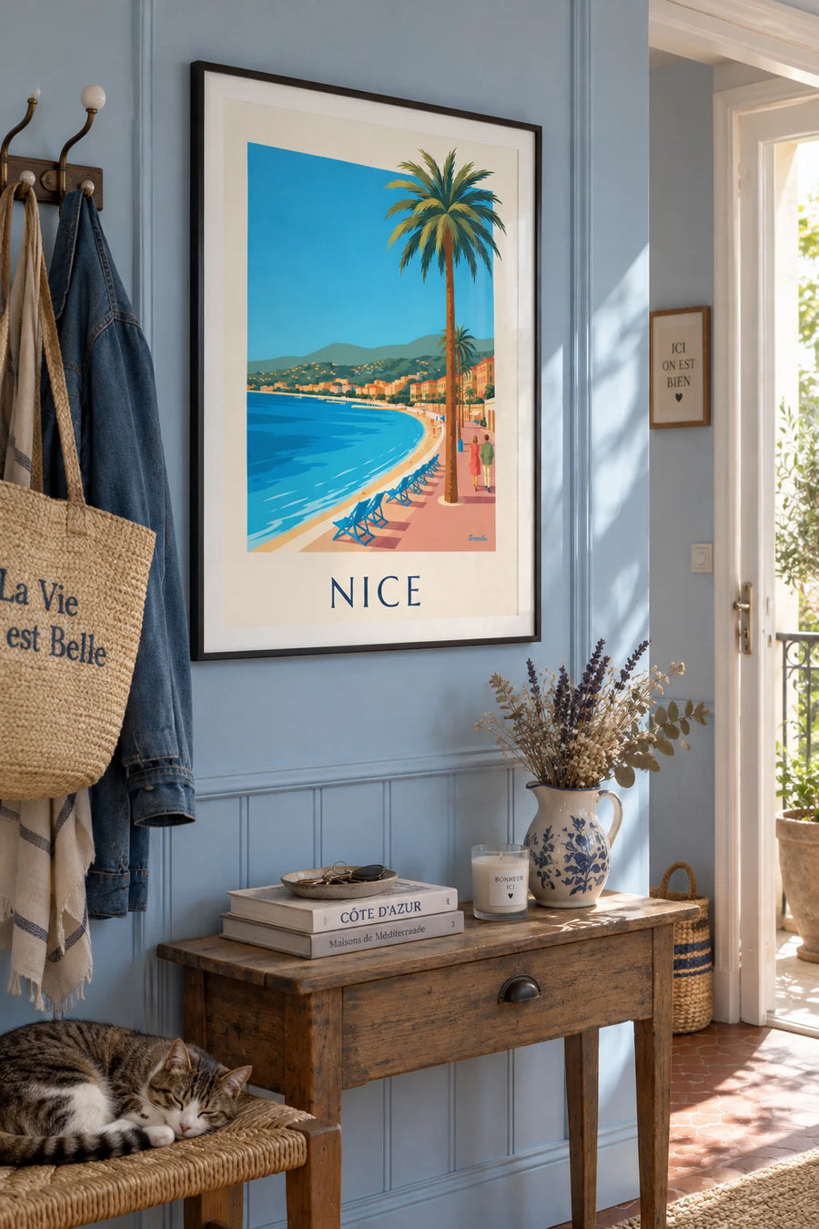 Poster of the Promenade des Anglais and the Baie des Anges in Nice: framed on the wall