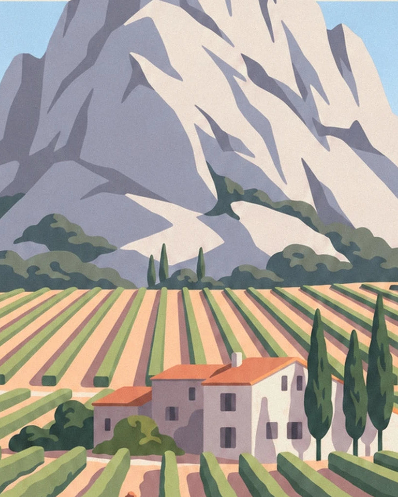 Le mas aux volets gris et toit orange, ses 4 cyprès et la montagne au-dessus des vignes