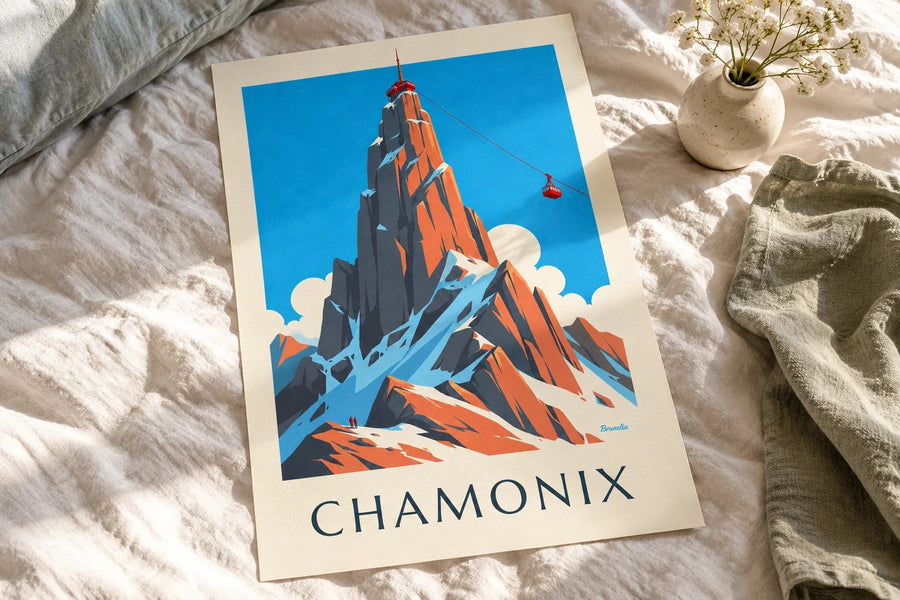 Affiche Chamonix, Aiguille du Midi et téléphérique : posée sur une table