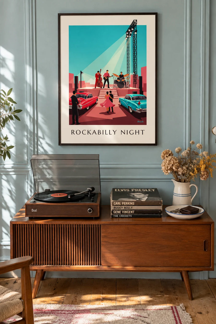 Affiche trio rockabilly en concert et voitures à ailerons : encadrée au mur
